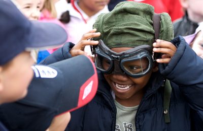 Children wearing pilots eyewear